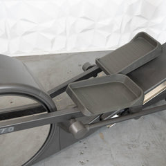 Commercial Elliptical Trainer - LED Screen - Muscle D Fitness -  Cardio Machine - Standalone